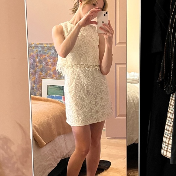 Topshop PETITE Dresses & Skirts - Lace Mini Dress - Cream